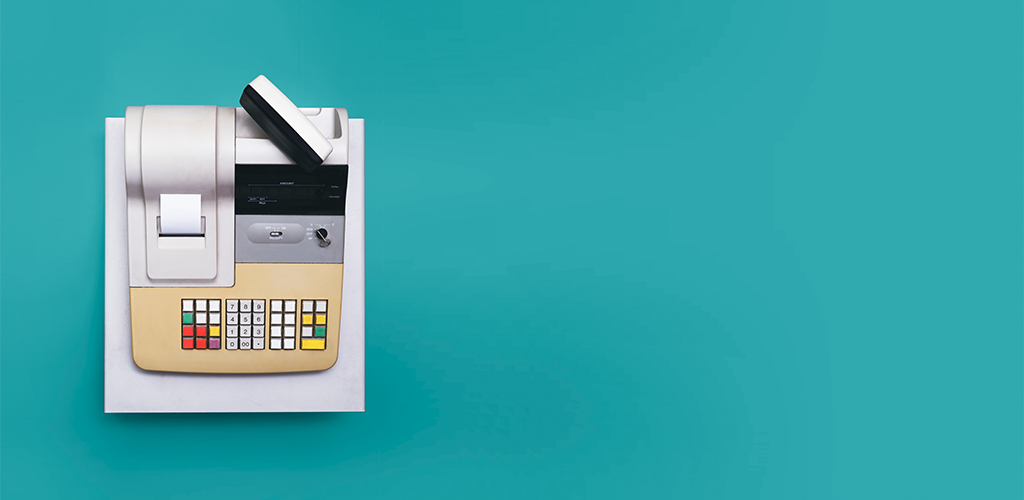 Using a cash register when making your first sale through ecommerce